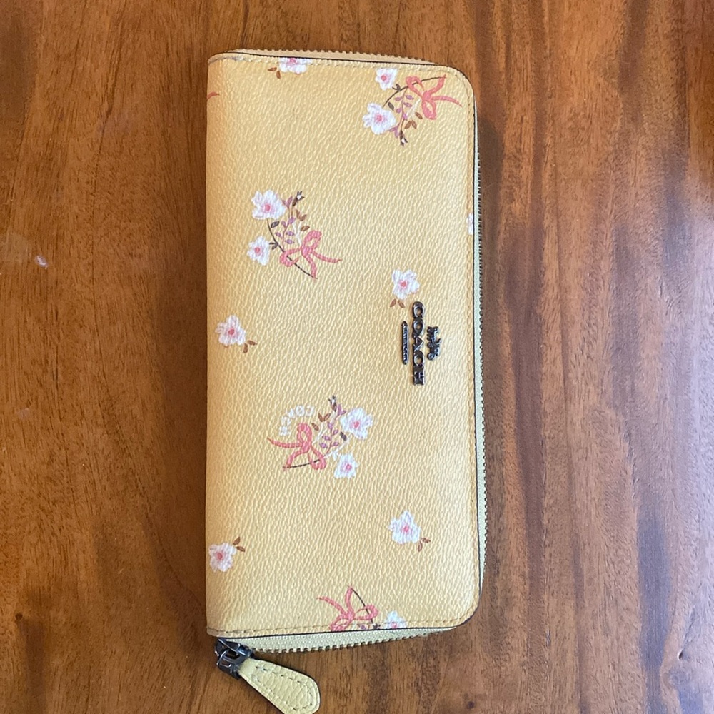 Coach Floral Zip Wallet